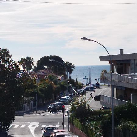 Grand 2 Pieces A 4Mns De La Plage Cagnes-sur-Mer Esterno foto